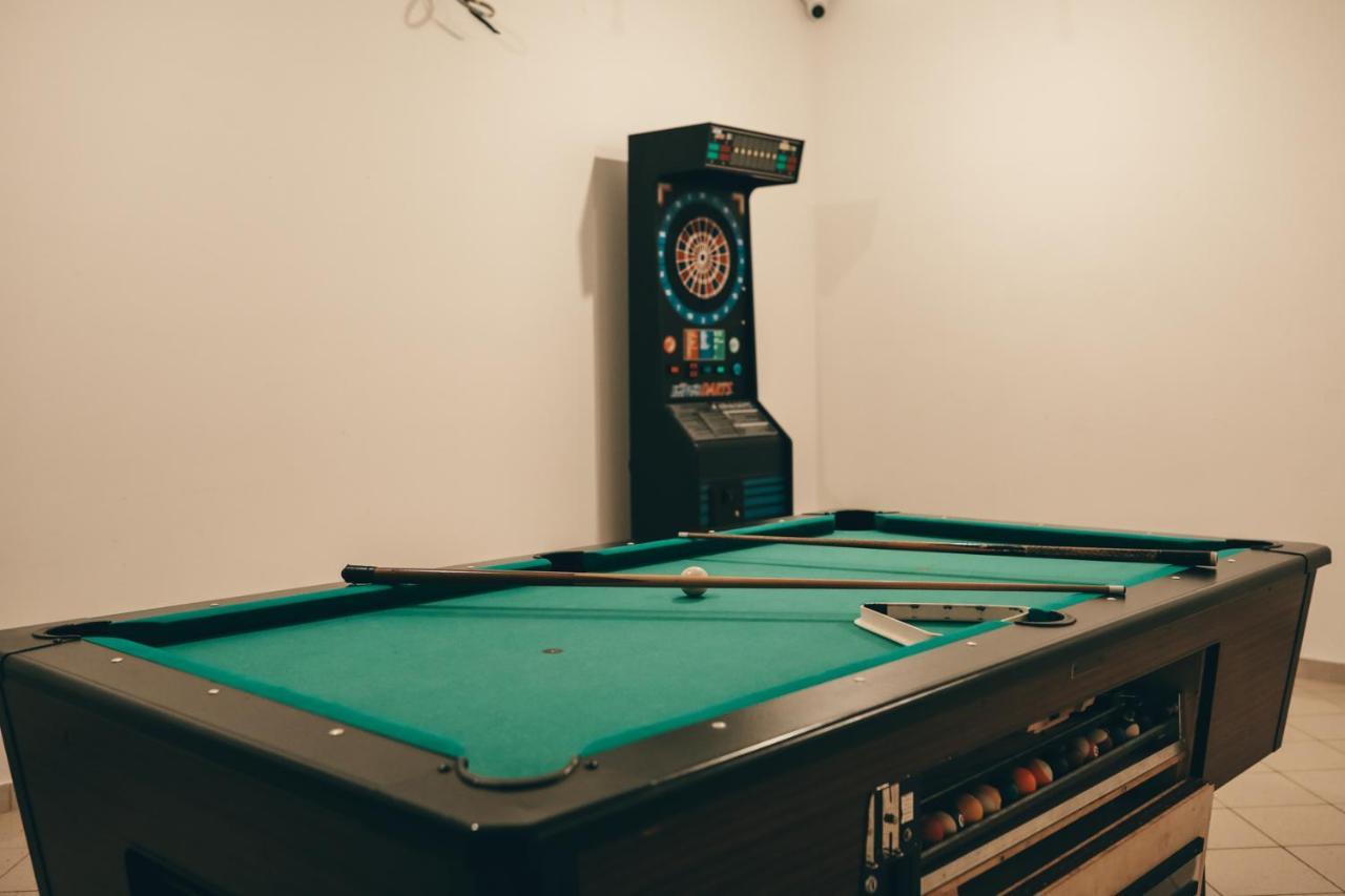 City Pool Apartments Novalja Luaran gambar