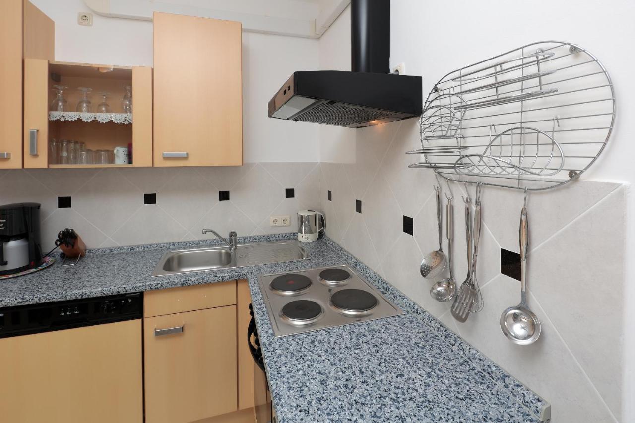 City Pool Apartments Novalja Luaran gambar