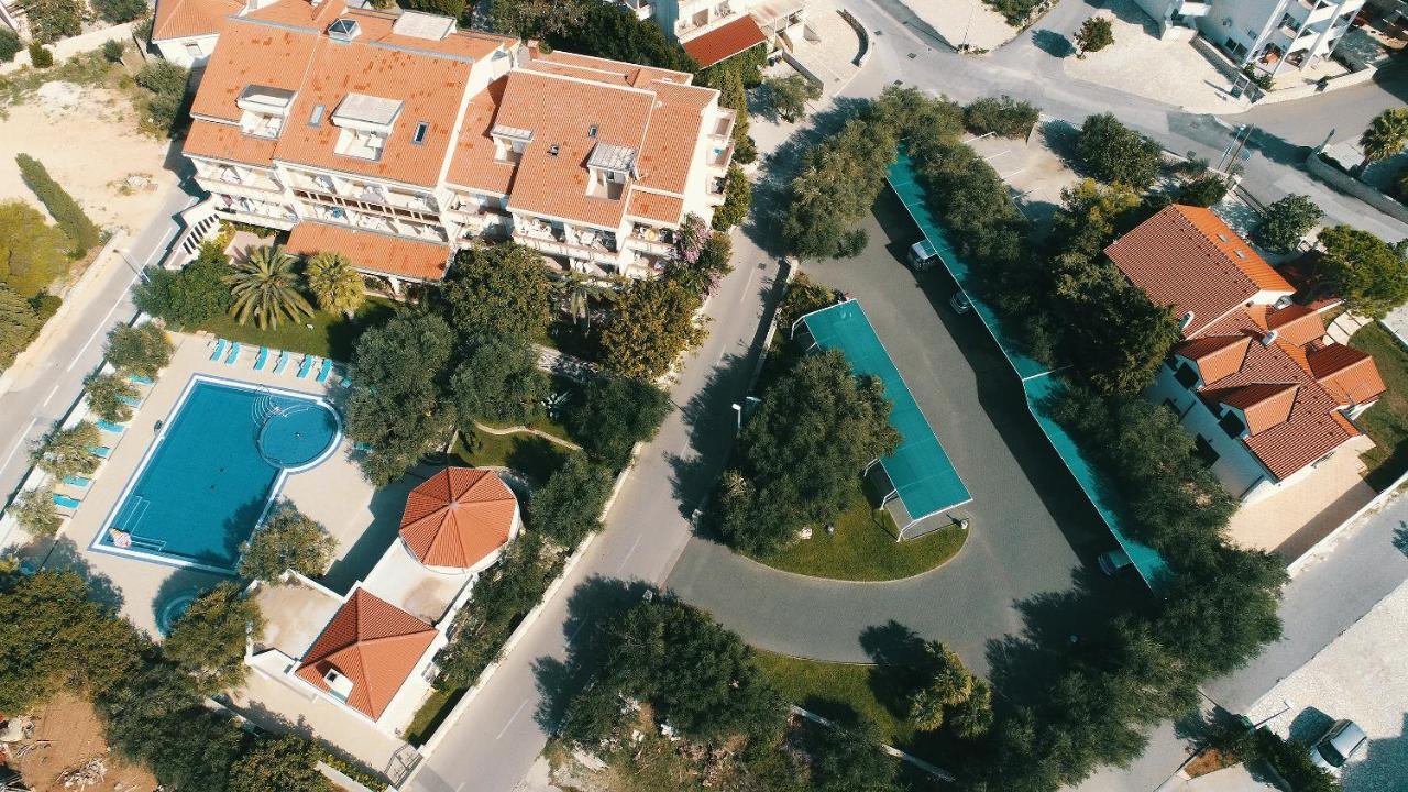 City Pool Apartments Novalja Luaran gambar